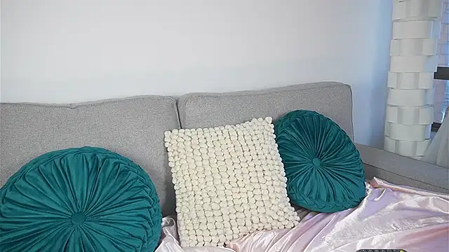 Megan Lim online show from 24, 9, 2025