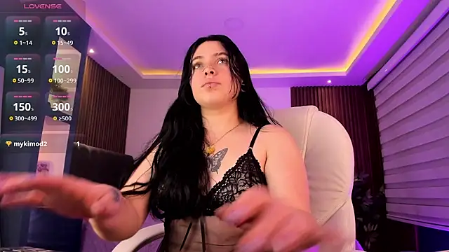 Lucy Smith2 online show from 11, 1, 2025