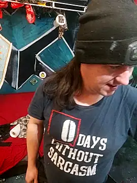 Boo-boo kittyfux online show from 12, 11, 2025