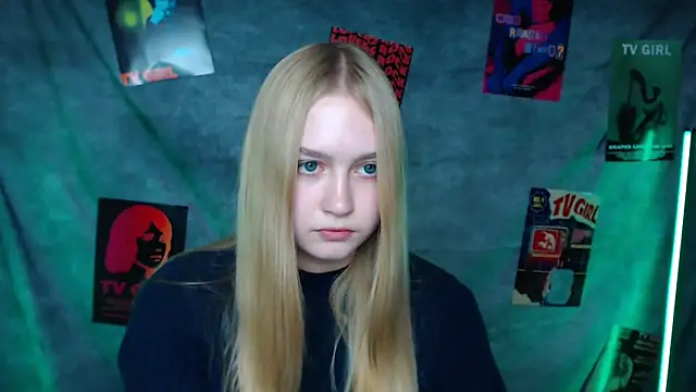 MademoiselleCl online show from 8, 11, 2025