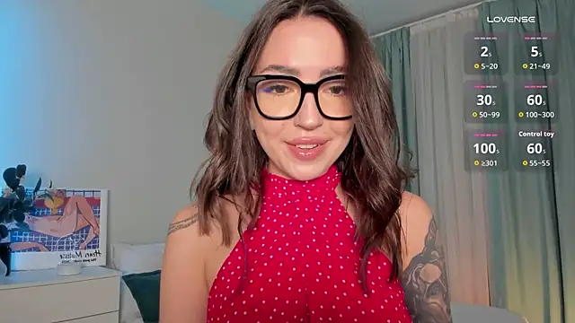 Oh My Dianee online show from 25, 10, 2025