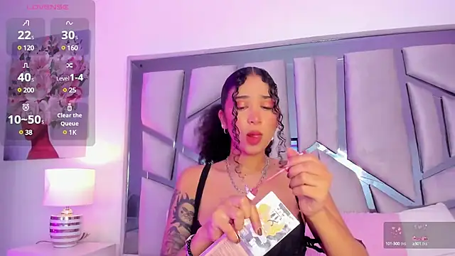 Snapshot of _lanna_jhonson_ chatting on 20, 2, 2025 lanna jhonson online show from 20, 2, 2025