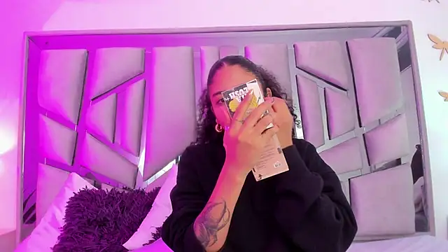 Snapshot of _lanna_jhonson_ chatting on 21, 3, 2025 lanna jhonson online show from 21, 3, 2025