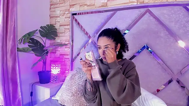 Snapshot of _lanna_jhonson_ chatting on 29, 9, 2025 lanna jhonson online show from 29, 9, 2025