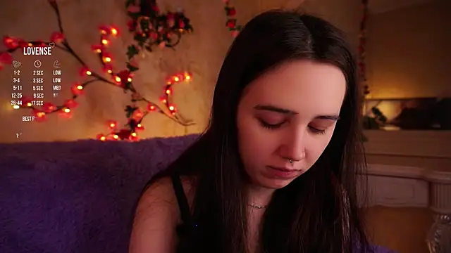 GillianDowdey online show from 15, 11, 2025