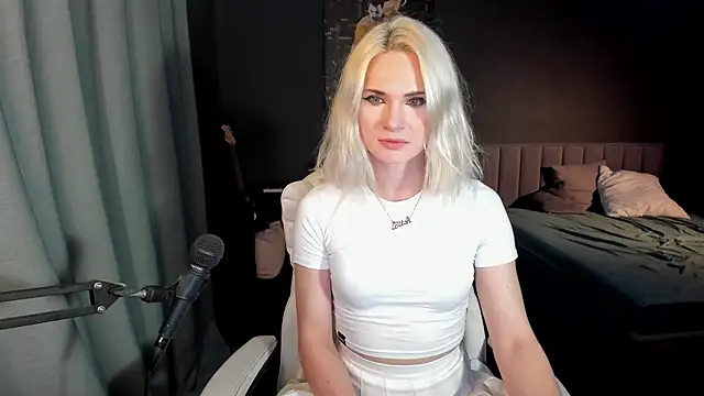 Milena marshmalows online show from 23, 2, 2025