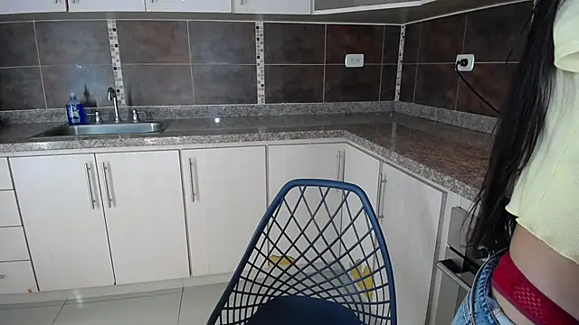 anna alvarez online show from 14, 2, 2026