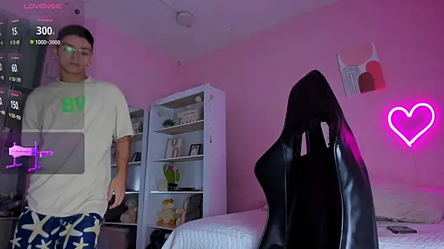 Ian Castillo  online show from 21, 3, 2025