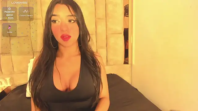 Oliviaa Evans online show from 8, 11, 2025