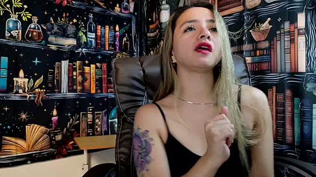 julietta   jackson online show from 8, 1, 2025