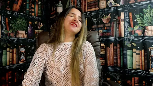 julietta   jackson online show from 16, 9, 2025