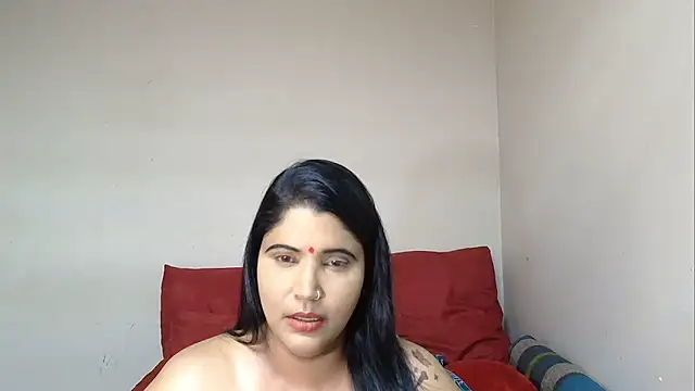Snapshot of XIndianintimacy chatting on 4, 1, 2025 XIndianintimacy online show from 4, 1, 2025