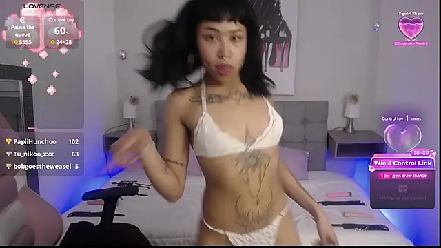 Violetta Suky online show from 18, 1, 2025