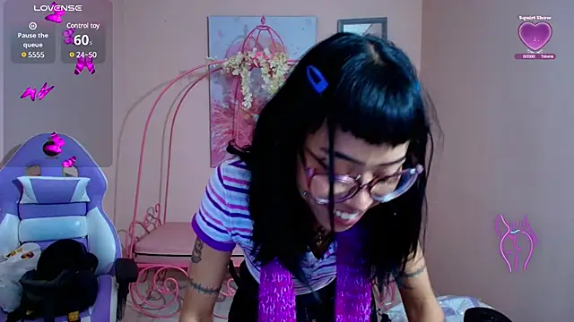 Violetta Suky online show from 3, 3, 2025