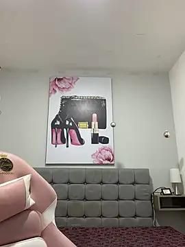 Violetta Suky online show from 30, 9, 2025