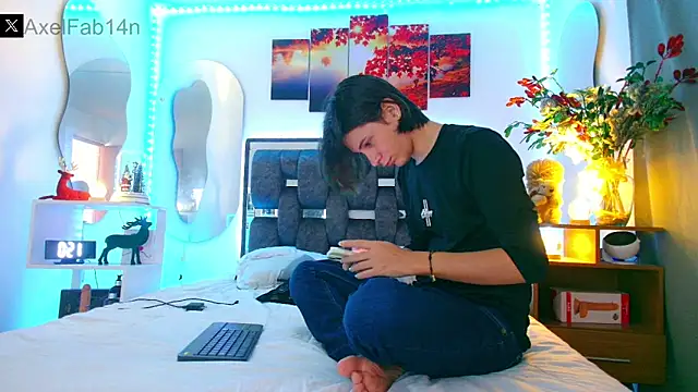 Snapshot of Alex_and_Fabian chatting on 13, 1, 2025 Alex and Fabian online show from 13, 1, 2025