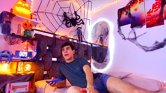 Snapshot of Alex_and_Fabian chatting on 25, 10, 2025 Alex and Fabian online show from 25, 10, 2025