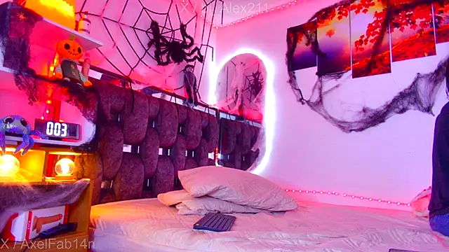 Snapshot of Alex_and_Fabian chatting on 4, 11, 2025 Alex and Fabian online show from 4, 11, 2025