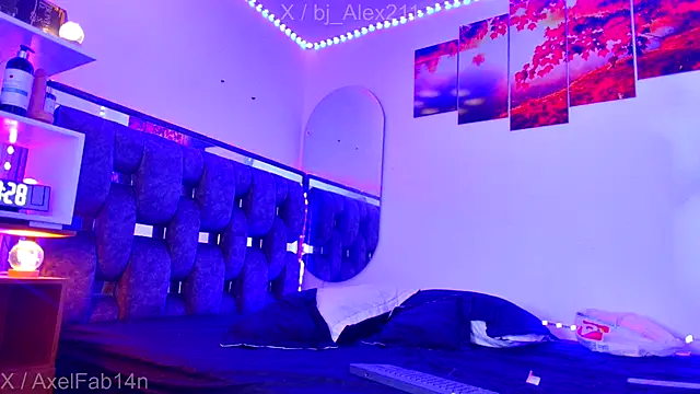 Snapshot of Alex_and_Fabian chatting on 18, 11, 2025 Alex and Fabian online show from 18, 11, 2025