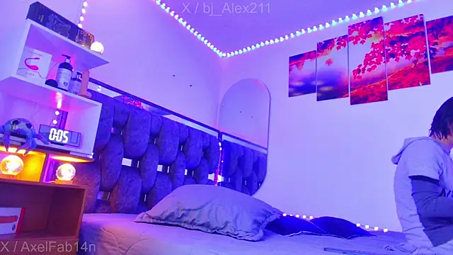 Snapshot of Alex_and_Fabian chatting on 19, 11, 2025 Alex and Fabian online show from 19, 11, 2025