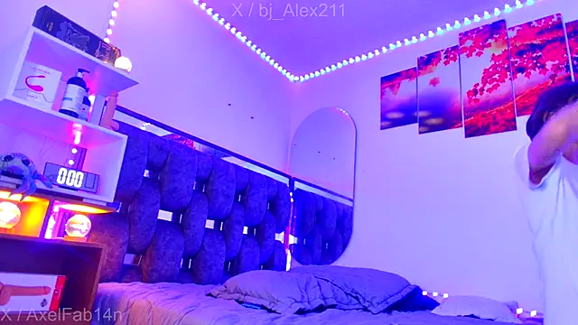 Snapshot of Alex_and_Fabian chatting on 23, 11, 2025 Alex and Fabian online show from 23, 11, 2025