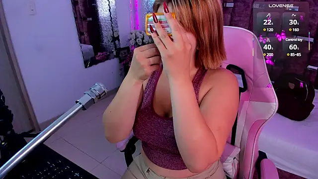 AlessiaDouce online show from 12, 2, 2025