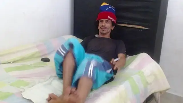 damian bottom bigcock online show from 4, 12, 2024