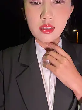 Snapshot of moneymaker_taipei chatting on 19, 10, 2025 moneymaker taipei online show from 19, 10, 2025