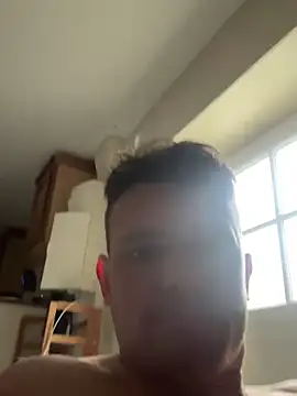 Snapshot of krov chatting on 4, 1, 2025 krov online show from 4, 1, 2025