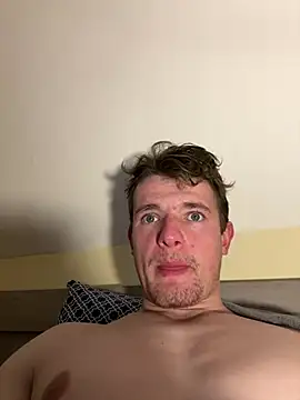 Snapshot of krov chatting on 5, 3, 2025 krov online show from 5, 3, 2025