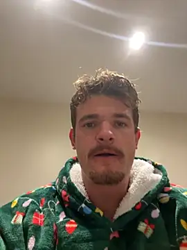 Snapshot of krov chatting on 5, 12, 2025 krov online show from 5, 12, 2025