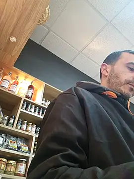 Snapshot of midouch92tns chatting on 16, 3, 2026 midouch92tns online show from 16, 3, 2026