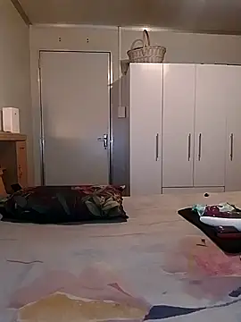 Snapshot of Hornyparratjie chatting on 28, 12, 2024 Hornyparratjie online show from 28, 12, 2024