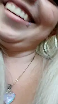 Snapshot of madelaine- chatting on 16, 1, 2025 madelaine- online show from 16, 1, 2025