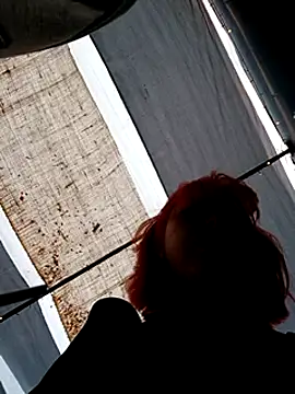 Snapshot of madelaine- chatting on 27, 1, 2025 madelaine- online show from 27, 1, 2025