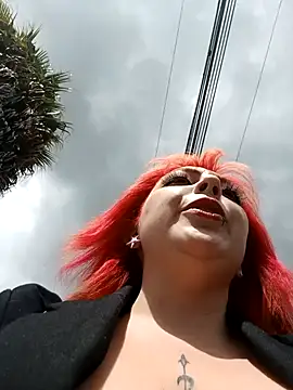 Snapshot of madelaine- chatting on 29, 1, 2025 madelaine- online show from 29, 1, 2025