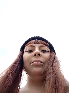 Snapshot of madelaine- chatting on 26, 2, 2025 madelaine- online show from 26, 2, 2025