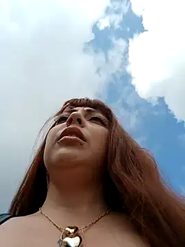 Snapshot of madelaine- chatting on 9, 3, 2025 madelaine- online show from 9, 3, 2025