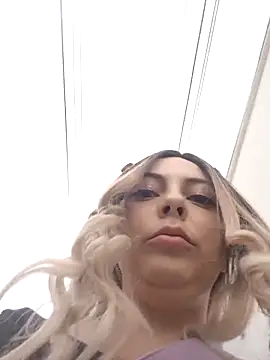 Snapshot of madelaine- chatting on 18, 9, 2025 madelaine- online show from 18, 9, 2025