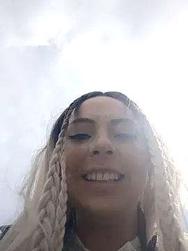 Snapshot of madelaine- chatting on 16, 10, 2025 madelaine- online show from 16, 10, 2025