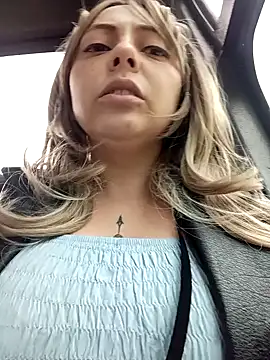 Snapshot of madelaine- chatting on 28, 11, 2025 madelaine- online show from 28, 11, 2025