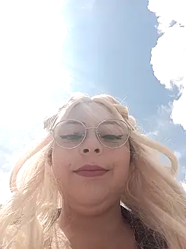 madelaine- online show from 14, 3, 2026