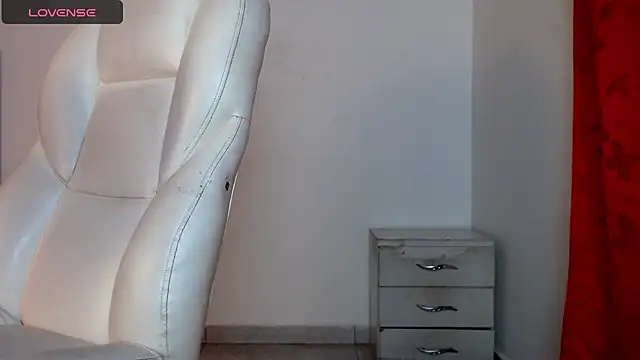 Snapshot of tonibelmont chatting on 31, 12, 2024 tonibelmont online show from 31, 12, 2024