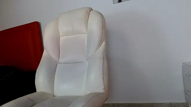 Snapshot of tonibelmont chatting on 10, 3, 2025 tonibelmont online show from 10, 3, 2025