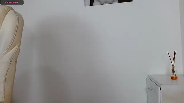 Snapshot of tonibelmont chatting on 17, 3, 2025 tonibelmont online show from 17, 3, 2025