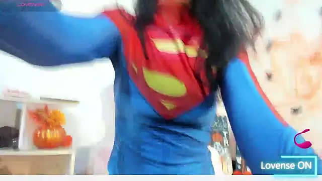 samira nylon1 online show from 31, 10, 2025