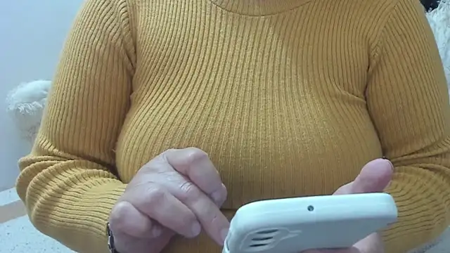 Evaaross 2345 online show from 23, 4, 2026