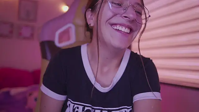 milly kenner online show from 22, 4, 2026