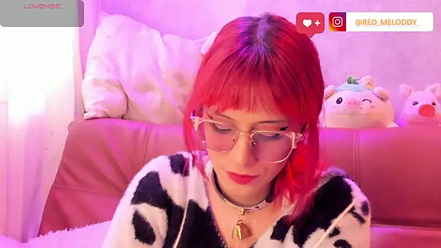 Snapshot of RedMeloddy chatting on 9, 2, 2026 RedMeloddy online show from 9, 2, 2026