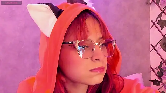 Snapshot of RedMeloddy chatting on 5, 3, 2026 RedMeloddy online show from 5, 3, 2026